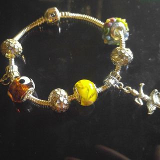 vòng charm