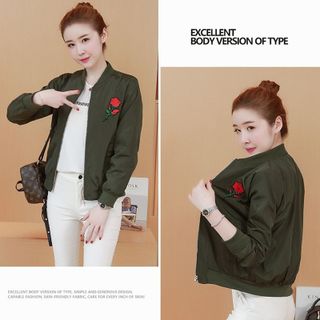 Áo Khoác Trắng Dù Hai Lớp Thêu Hoa Hồng