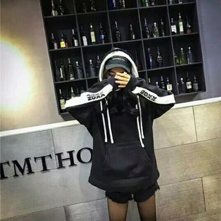Áo hoodie phối hai mũ cực cá tính