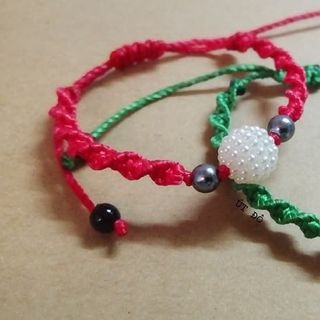 Vòng tay handmade xinh xắn