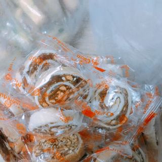 Mứt mãng cầu chuối cuộn kẹo dẻo hương trái cây
