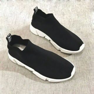 GIÀY THỜI TRANG GIÁ RẺ