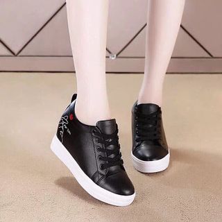 giày bata bắn tim xinh