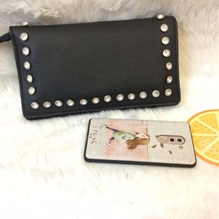 Ví cầm tay Clutch luồn tay viền đá trắng