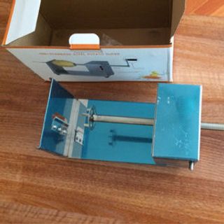Máy cắt khoai Tây lốc xoáy