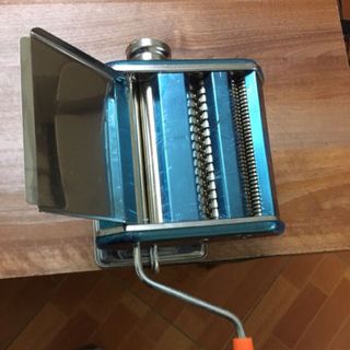 máy cán và cắt mì 2 dao
