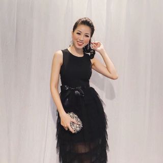 ĐẦM REN TẦNG ĐEN