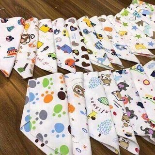 khăn yếm cotton mềm