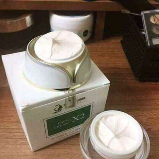 Kem dưỡng trắng da Quyên Lara