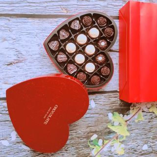 Sô Cô La tự làm cho Valentine