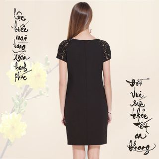 Đầm Đen Phối Ren Kết Đá Vòng Cổ