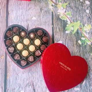 Sô Cô La Valentine Tự Làm