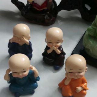 bộ 4 chú tiểu 4 không