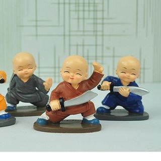 bộ 4 chú tiểu múa võ cầm đao