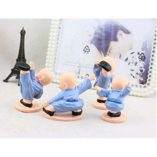 bộ 4 chú tiểu múa quyền