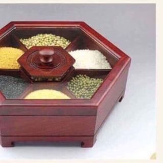 Khay đựng bánh kẹo bằng gỗ nắp kính