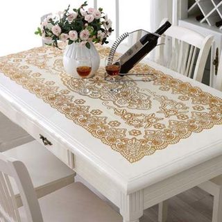 Khăn trải bàn hoa văn nổi sang trọng