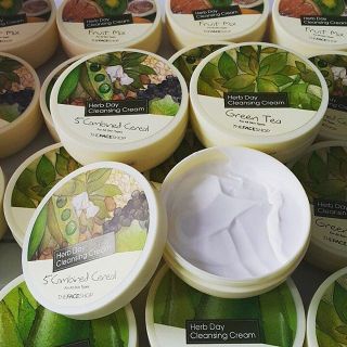 Kem tẩy trang TFS Herb Day Cleansing Cream