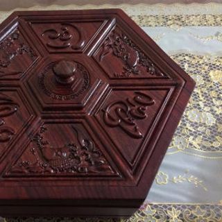 Hộp đựng bánh kẹo gỗ hương Phúc Lộc Thọ