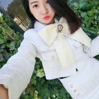sét váy trắng nơ