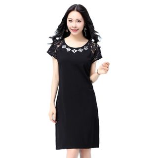 Đầm form A tay ren cổ kết pha lê
