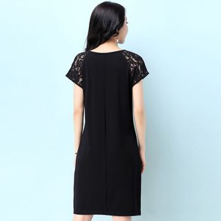Đầm form A tay ren cổ kết pha lê