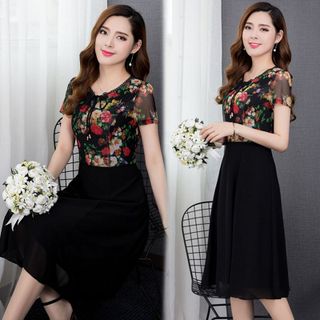 Đầm xòe chiffon in hoa 3D cổ phối ren trẻ trung