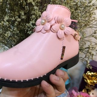 Boots đính hoa