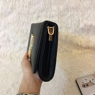 Ví cầm tay Clutch khoá