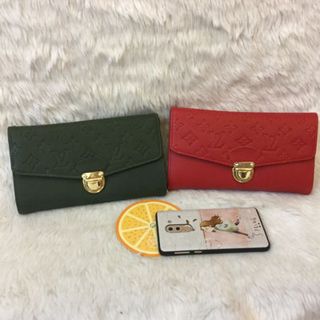 Ví cầm tay Clutch dập chìm khoá sập