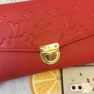 Ví cầm tay Clutch dập chìm khoá sập