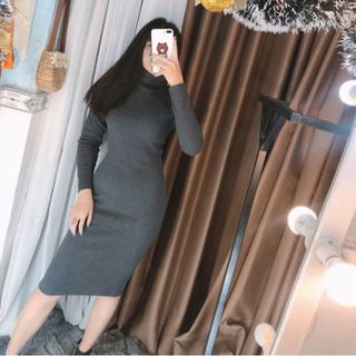 ĐẦM BODY CỔ LỌ