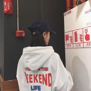 Áo hoodie Weekend