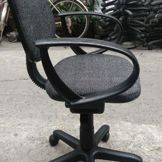 Ghế xoay văn phòng 98 bảo hành 6 tháng