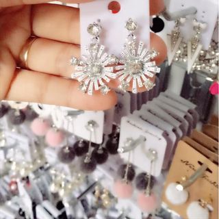 Bông tai đồng giá 35k