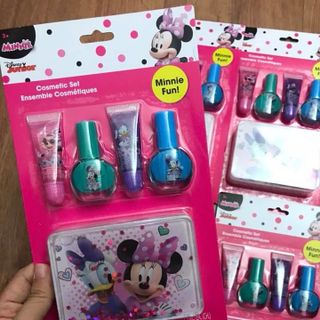 Bộ làm móng và dưỡng môi Minnie có hộp đựng Lip Nail Set giá sỉ