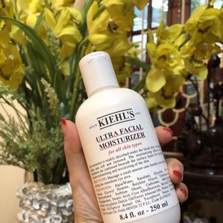 Sữa dưỡng ẩm mịn da Kiehls