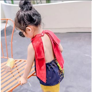 bộ áo yếm hoa quần sọc bé gái