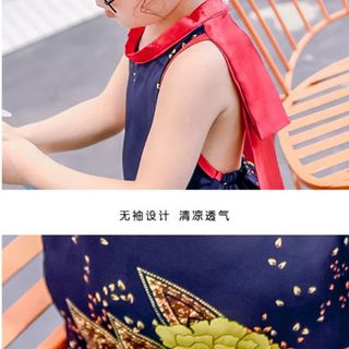 bộ áo yếm hoa quần sọc bé gái