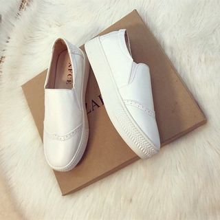 SLIPON TRƠN LỖ D0016E