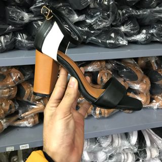 Sandal Dáng 345 Kín Gót D0021E