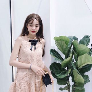 ĐẦM REN ĐUÔI CÁ