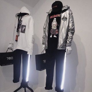 Quần phát sáng line pants