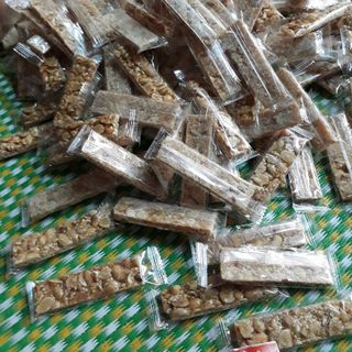 kẹo lạc làng cổ Đường Lâm