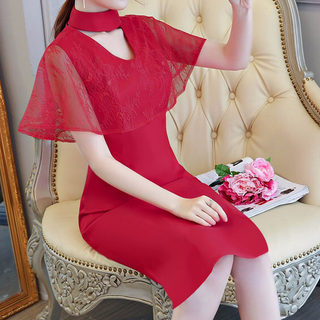 Đầm body phối khăn choàng