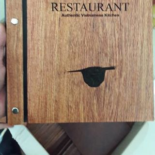 menu bằng gỗ
