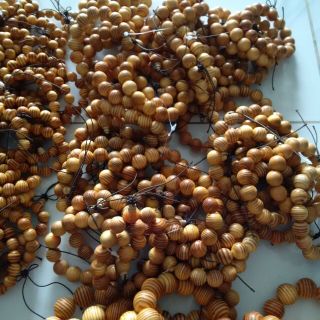 vòng tay huyết long