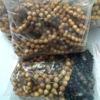 vòng tay huyết long