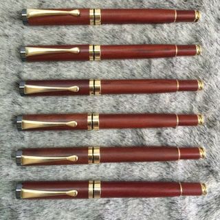 bút gỗ