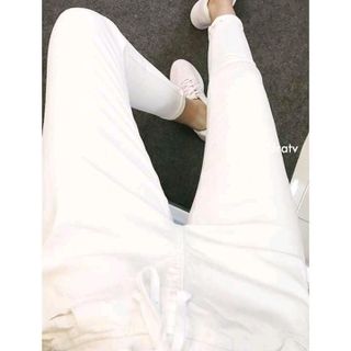 Quần jean lưng thun trắng đen
